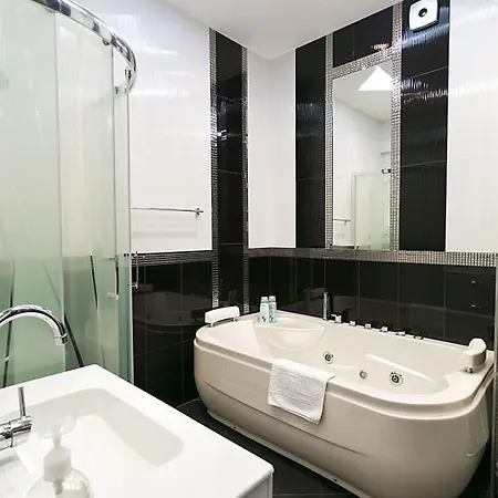 Apartament Minsklux Apartments Mińsk